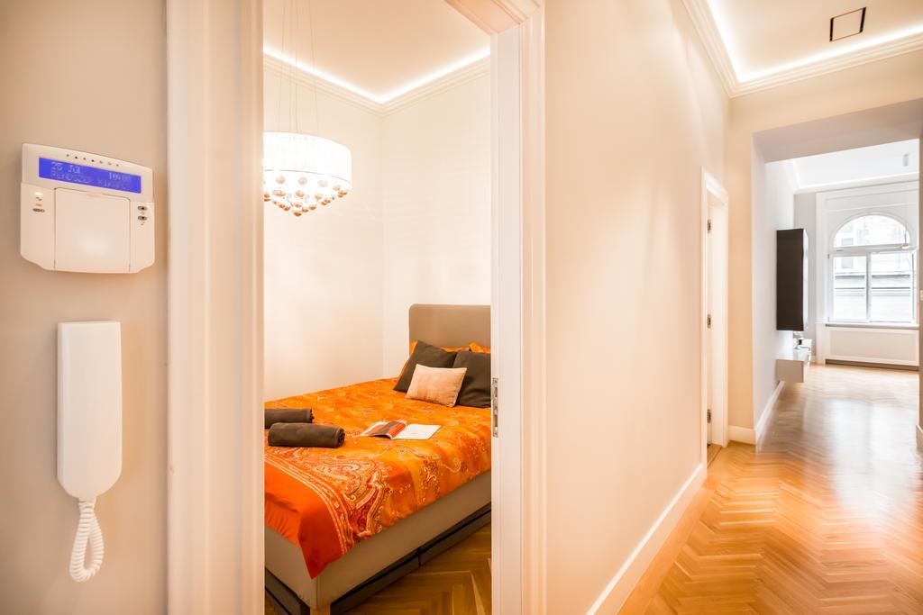 Ferienwohnung Bpr Opera Lux Treasure Budapest Exterior foto