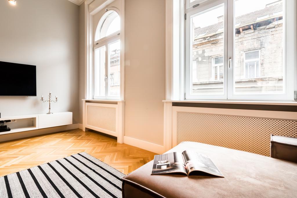 Ferienwohnung Bpr Opera Lux Treasure Budapest Exterior foto